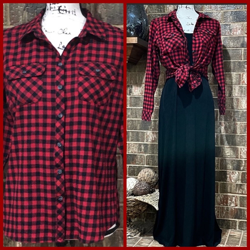 EUC CROFT & BARROW Red Plaid Flannel Button Down